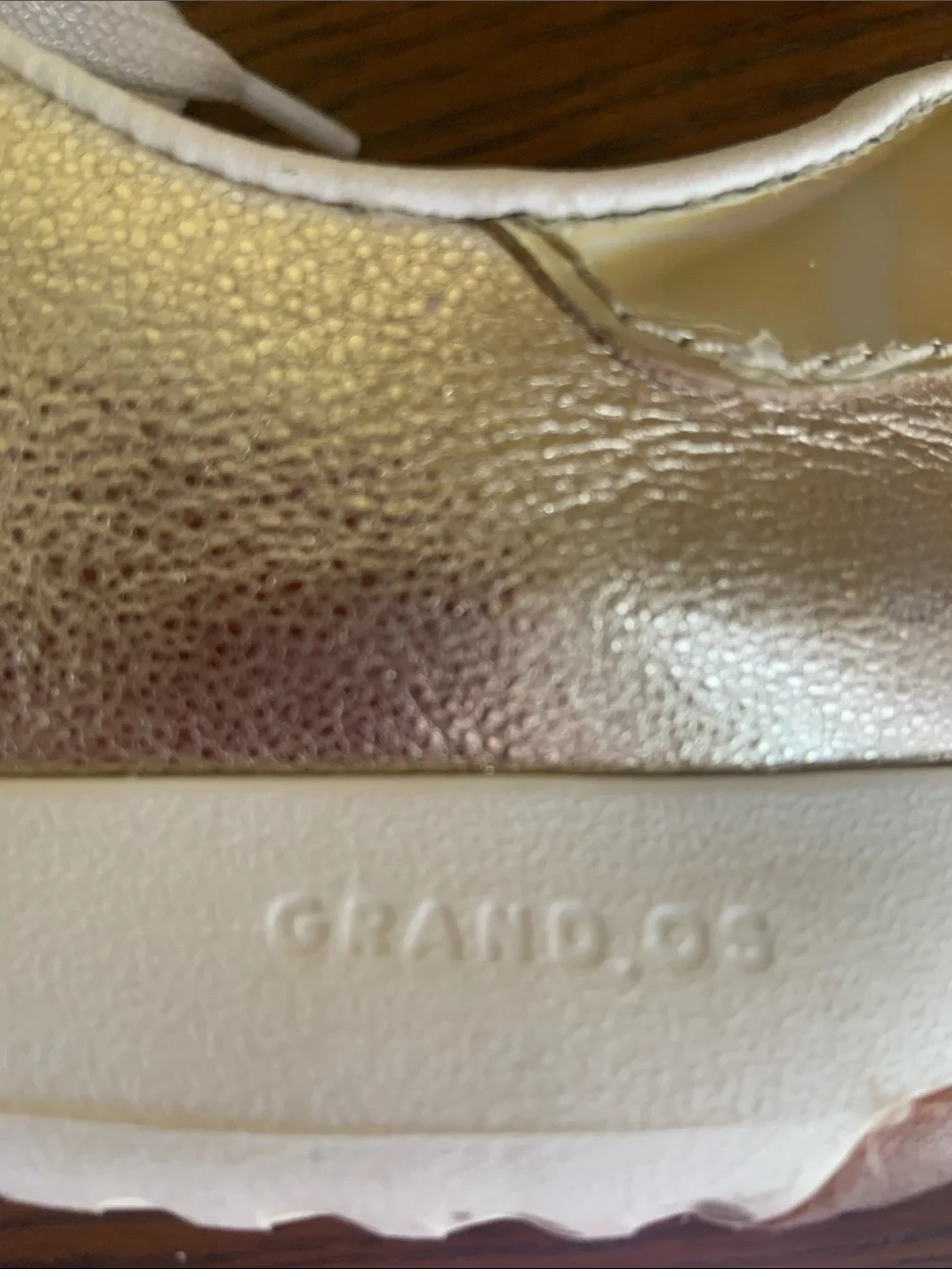 Cole Haan Size 8B Metallic Gold Metallic Women's Lace-Up Sneakers